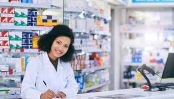 Temas para TCC Farmácia: 50 Sugestões de Ideias Atuais